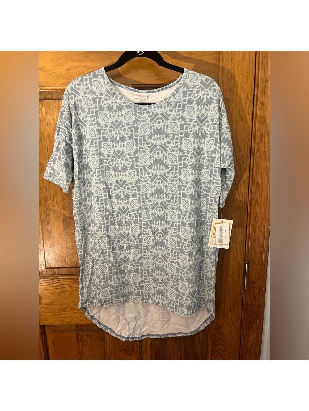 LuLaRoe Irma Tunic Top Shirt Fitted Sleeves High Low Loose Gray Blue XS NWT